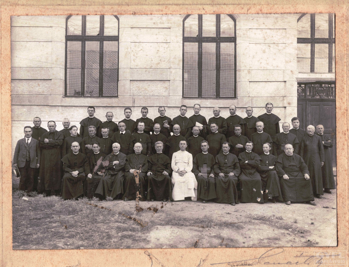 /storage/img/big_gyergyoidia_13003a-papi-csoportkep-szent-miklos-plebania.jpg