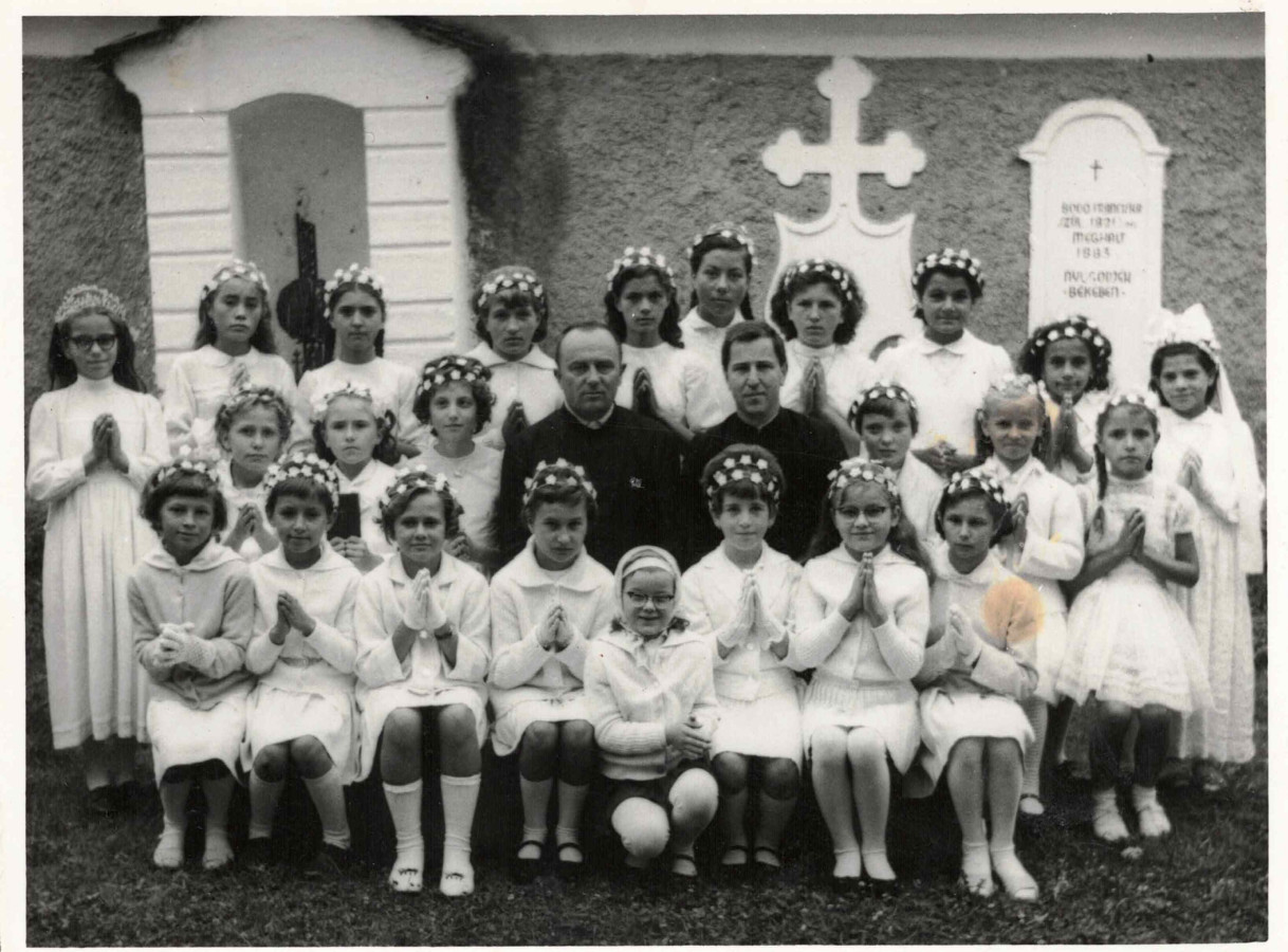/storage/img/big_gyergyoidia_13934a-elsoaldozok-1967-ben-szent-miklos-plebania.jpg
