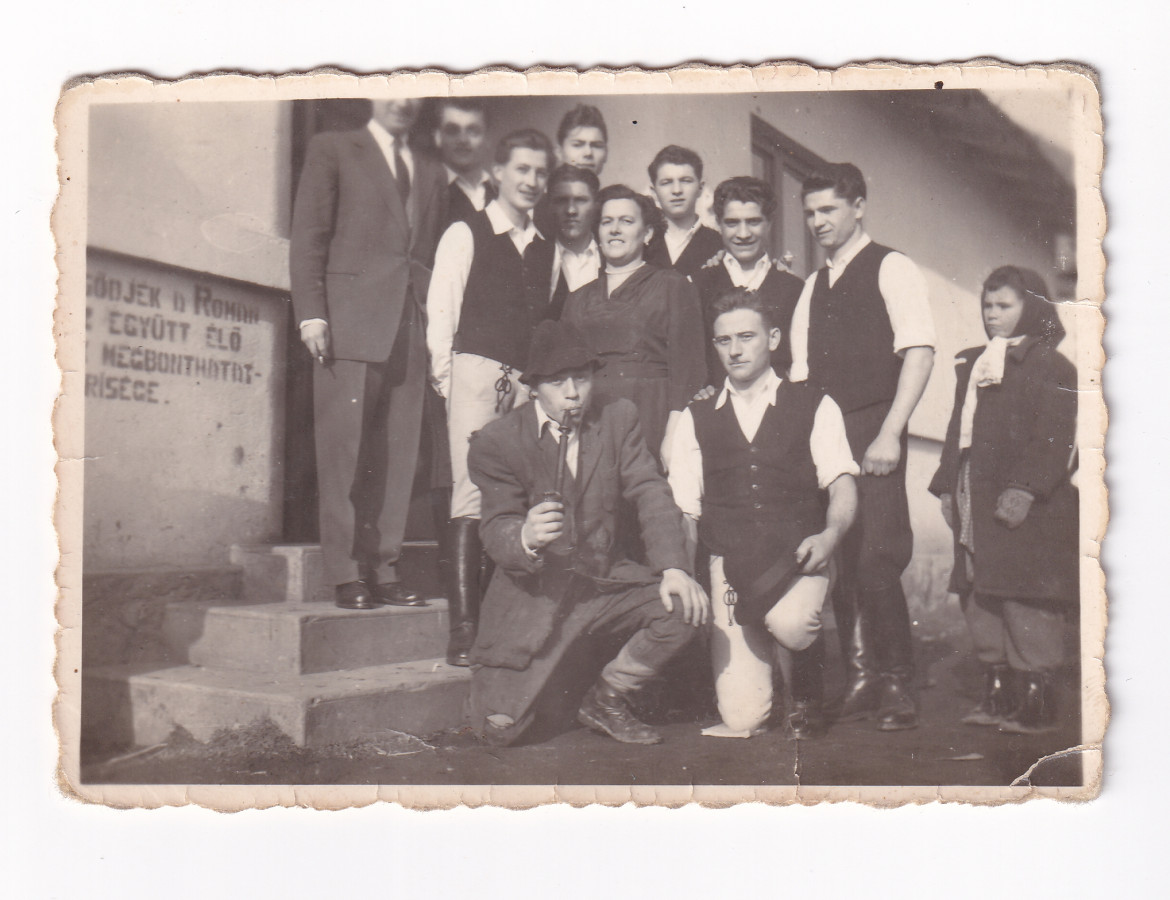 /storage/img/big_gyergyoidia_19150a-fm11-szinjatszo-kialto-kovek-egyesulete.jpg