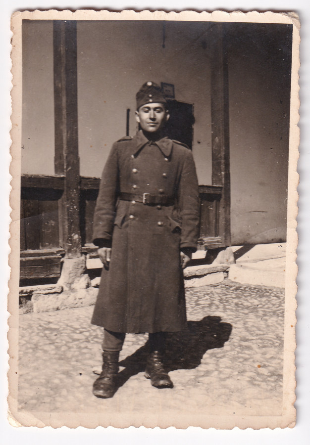 /storage/img/big_gyergyoidia_19552a-kl2026-egesz-alakos-katona-foto-kialto-kovek-egyesulete.jpg
