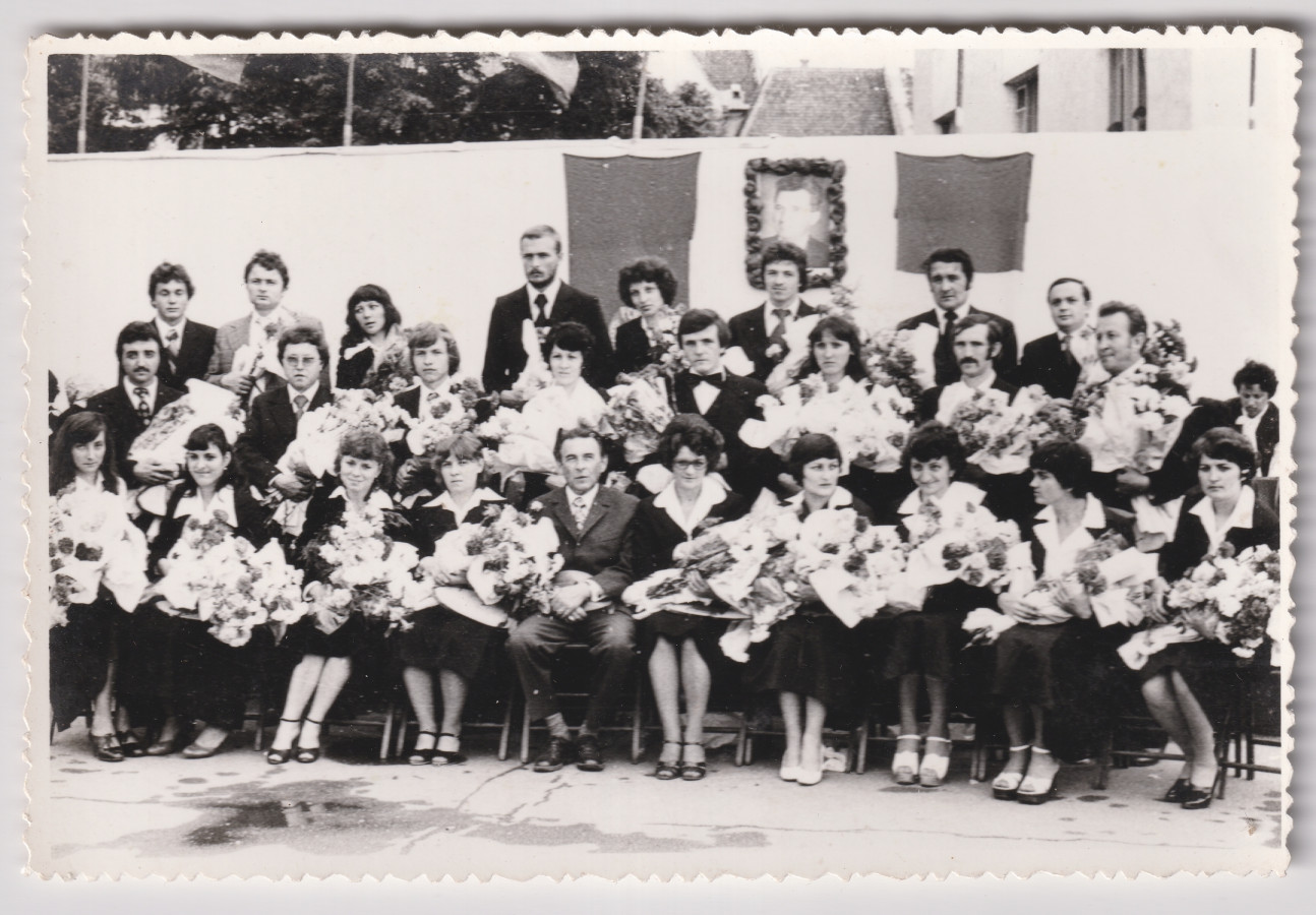 /storage/img/big_gyergyoidia_19627a-tanugyi-kaderek-csoportkepe-mp-hagyatek-kialto-kovek-egyesulete.jpg