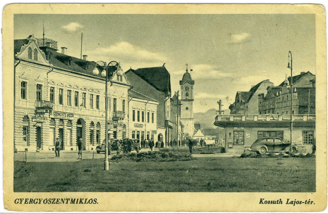 /storage/img/big_gyergyoszentmiklos-fotere-az-1940-es-evek-elejentarisznyas-marton-muzeum-5f5f139fe430a.jpg