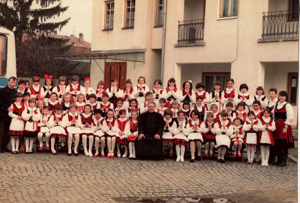 Elsőáldozási csoportkép - Szent Miklós Plébánia