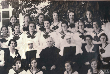 A Leánygimnázium Congregációjának első felavatott tagjai