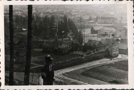 A kastély romjai