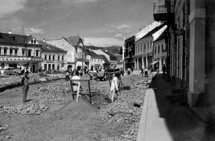 Munkálatok a főtér felső részén. Szilágyi József-album