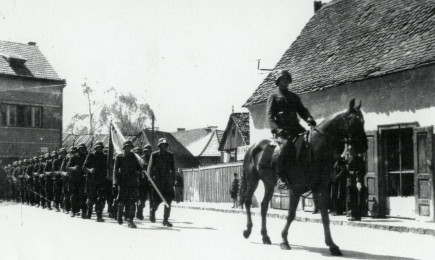 Gyergyószentmiklós, magyar honvédek bevonulása 1940. szeptember 10-én - Vákár Tibor felvétele