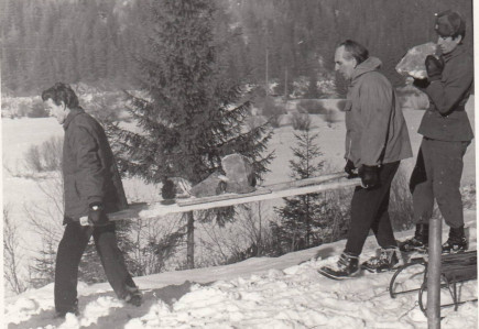 Pârtia de schi de la kilometrul 5, construită de voluntari